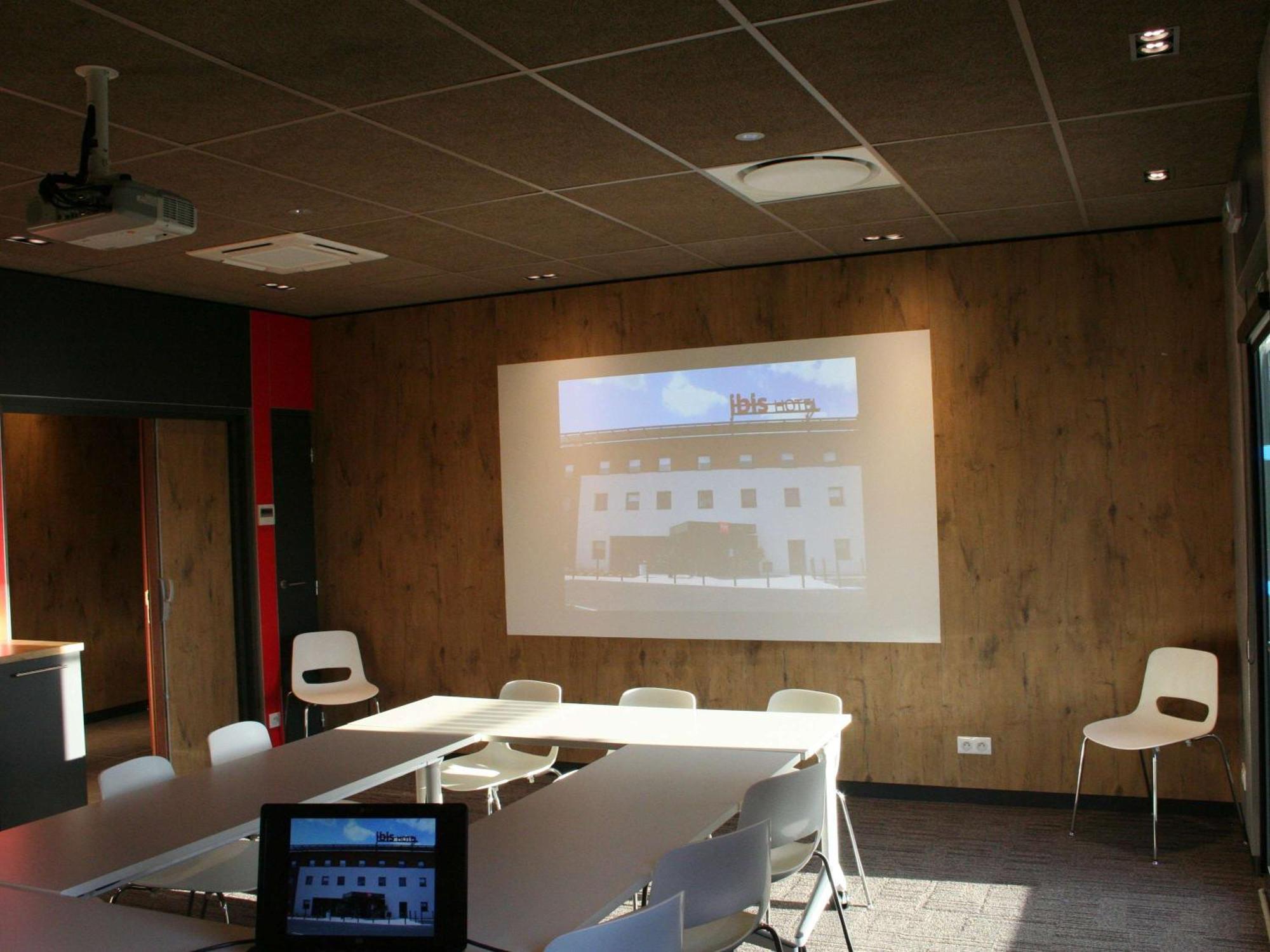 Hotel Ibis Montceau Les Mines Exteriér fotografie