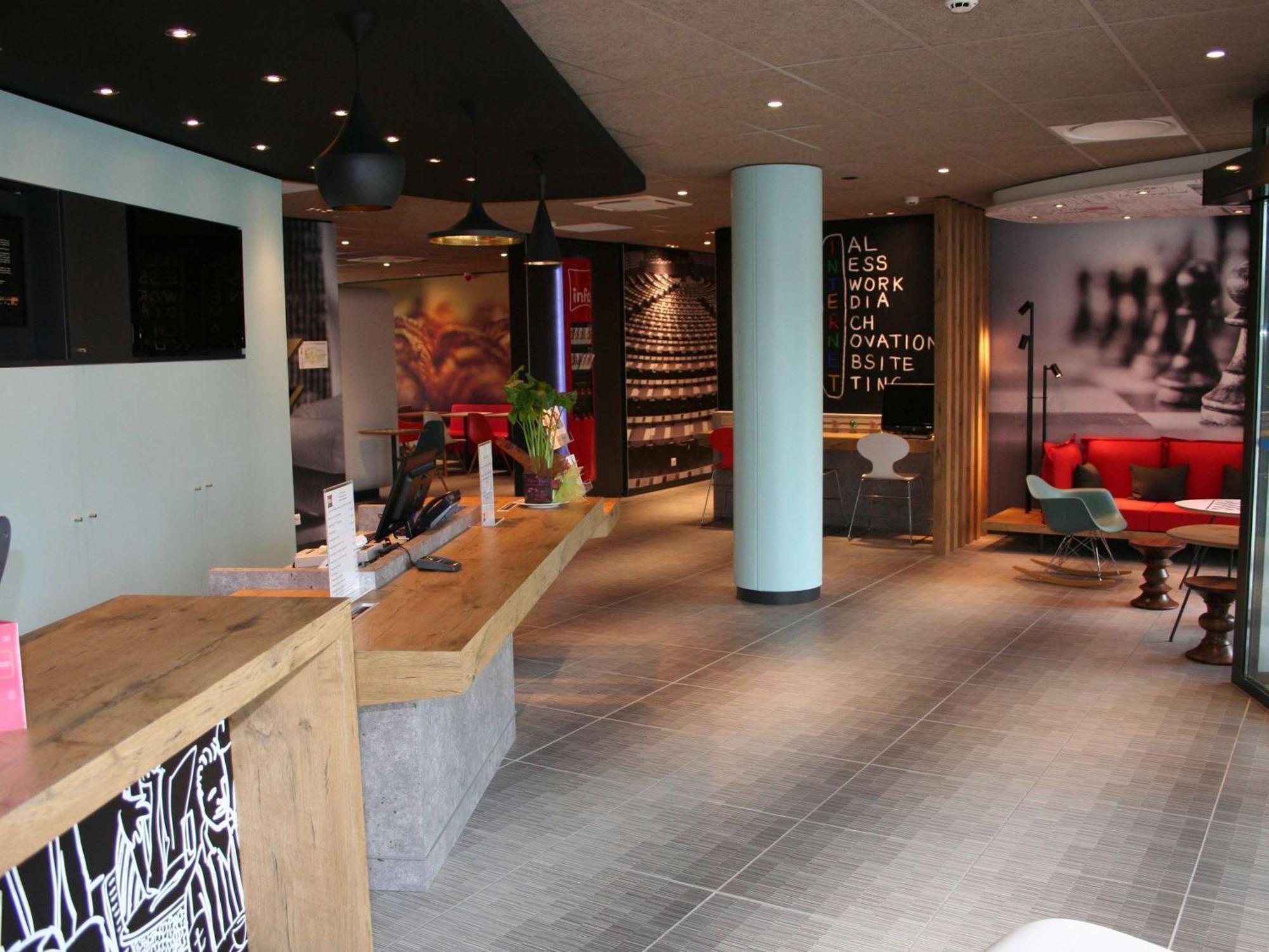 Hotel Ibis Montceau Les Mines Exteriér fotografie