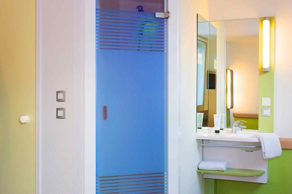 Hotel Ibis Montceau Les Mines Exteriér fotografie