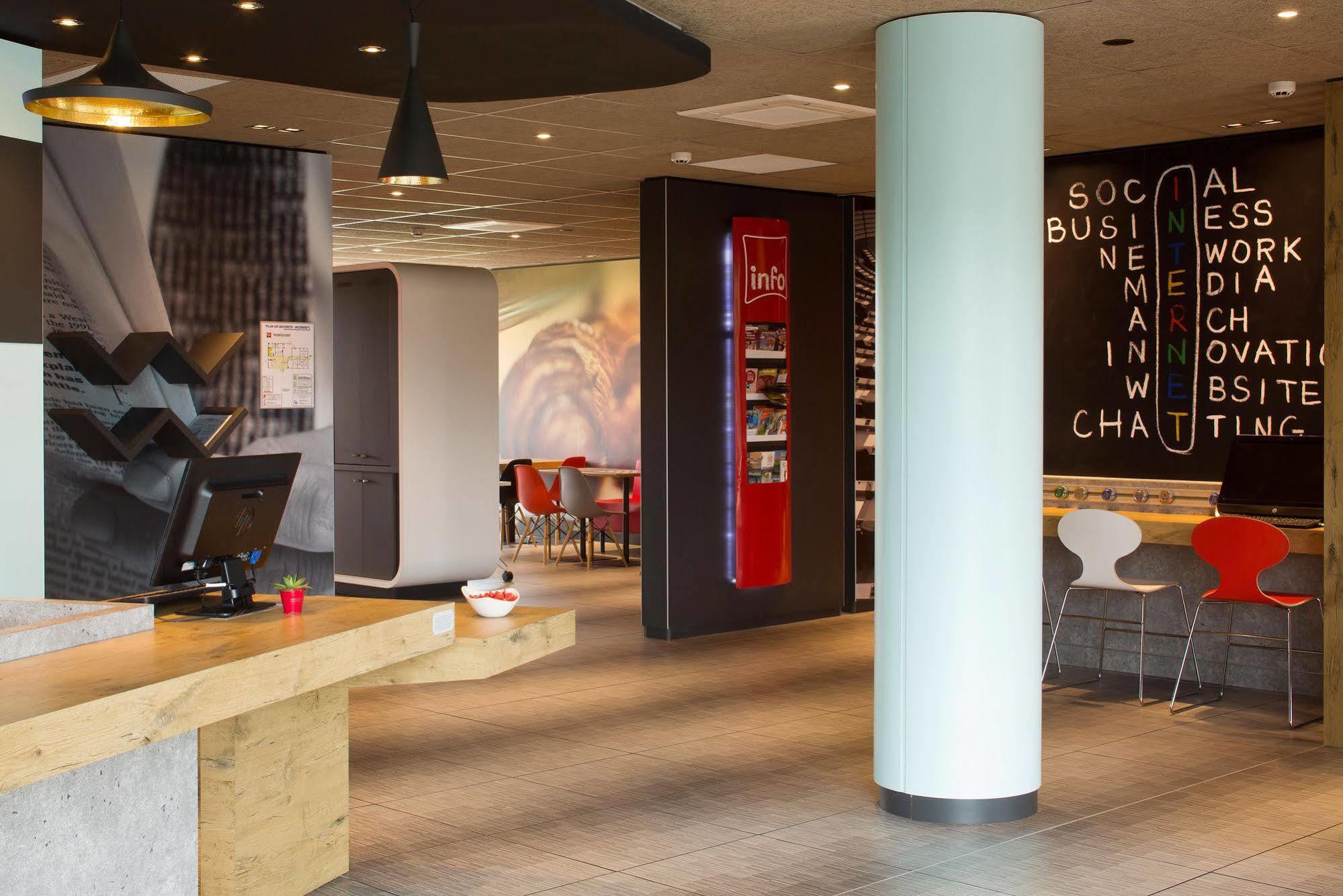 Hotel Ibis Montceau Les Mines Exteriér fotografie