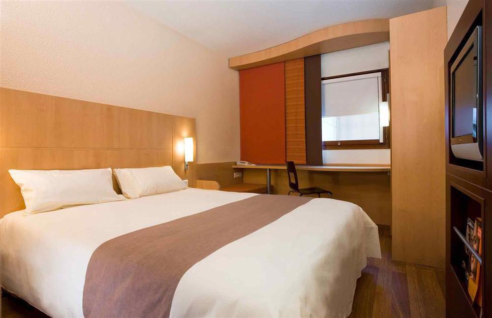Hotel Ibis Montceau Les Mines Pokoj fotografie